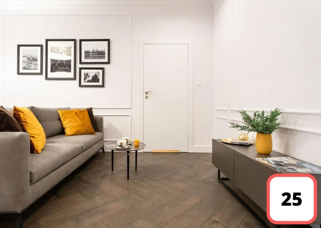 Sienna 41 Boutique Warsaw Apartments