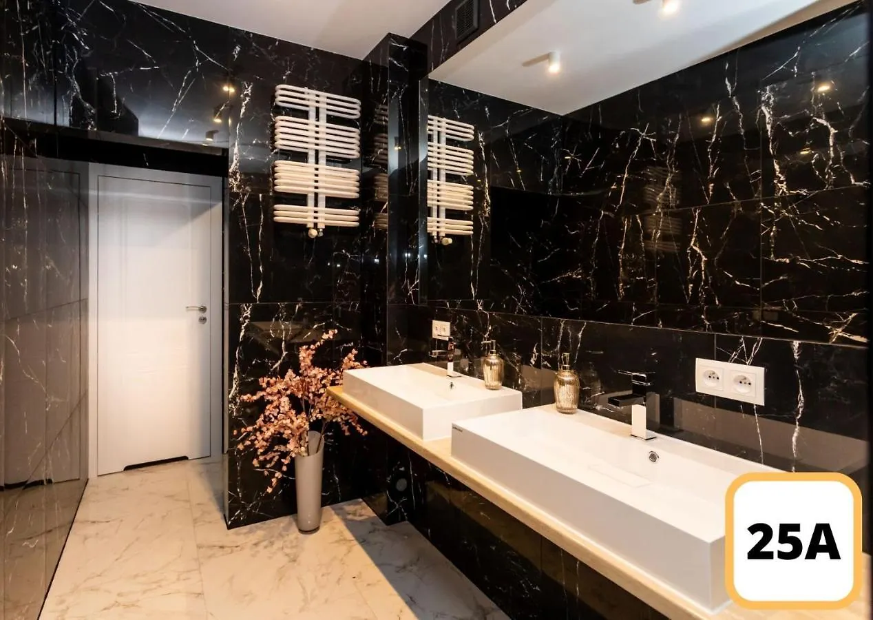 Sienna 41 Boutique Warsaw Apartments פולין